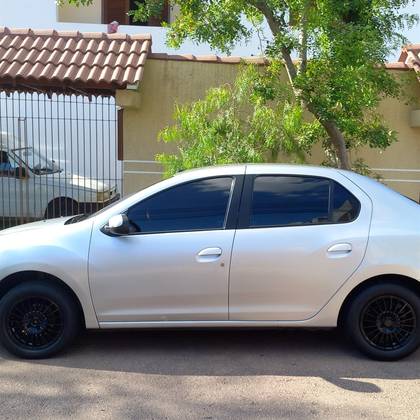 RENAULT LOGAN 1.0 EXPRESSION 16V FLEX 4P MANUAL RENAULT LOGAN 1.0 EXPRESSION 16V FLEX 4P MANUAL